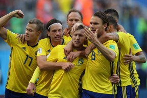 瑞士经历激烈角逐，晋级欧锦赛四强()